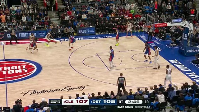 Quick-fire Strus and Mitchell buckets put Cavs seven up in OT