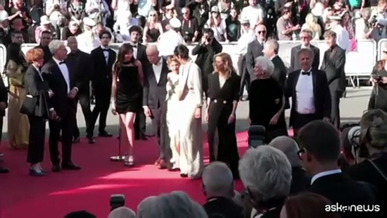 Cannes, Erri De Luca sul red carpet per "La Vie d'une Femme"
