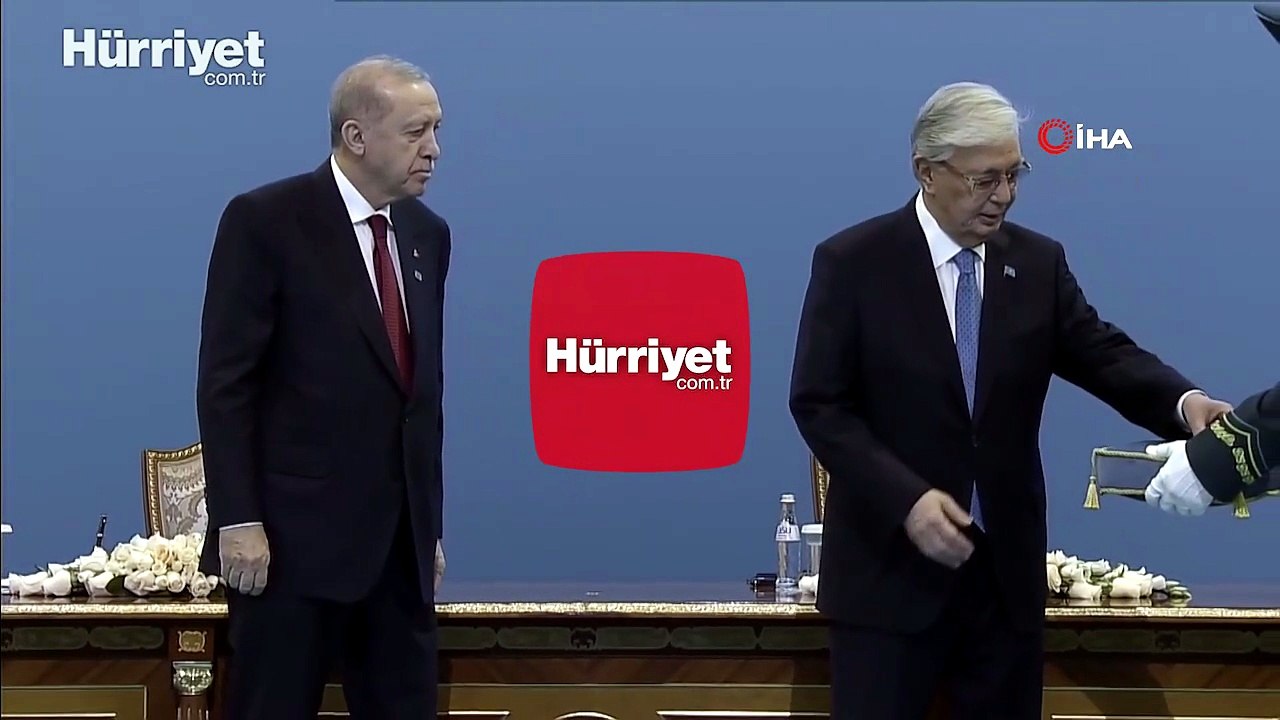 Ahmet Yesevi Nişanı, ilk kez Cumhurbaşkanı Erdoğan'a takdim edildi