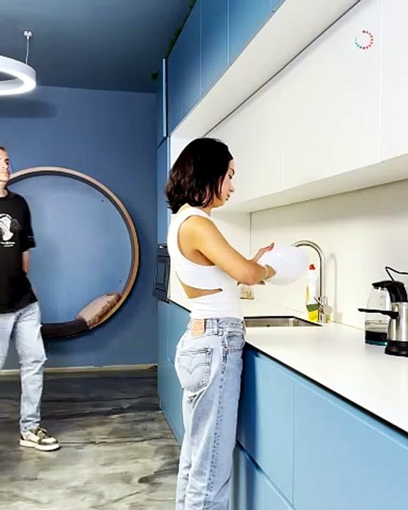 When kitchen cabinets test your patience and your love 💔😅