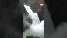 Sivas ile Giresun'un arasındaki Kılıçkaya Baraj Gölü'nün kapakları açıldı