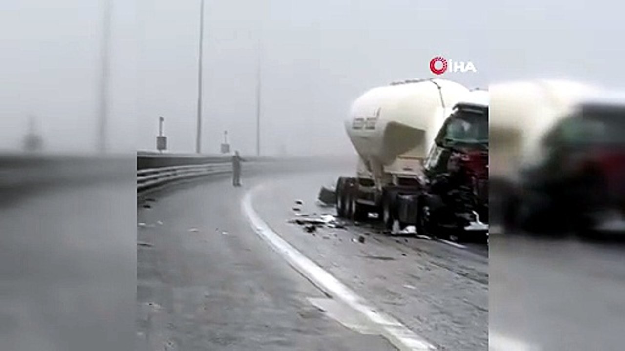 Tır Kağıt Gibi Ezildi Sürücünün Burnu Bile Kanamadı