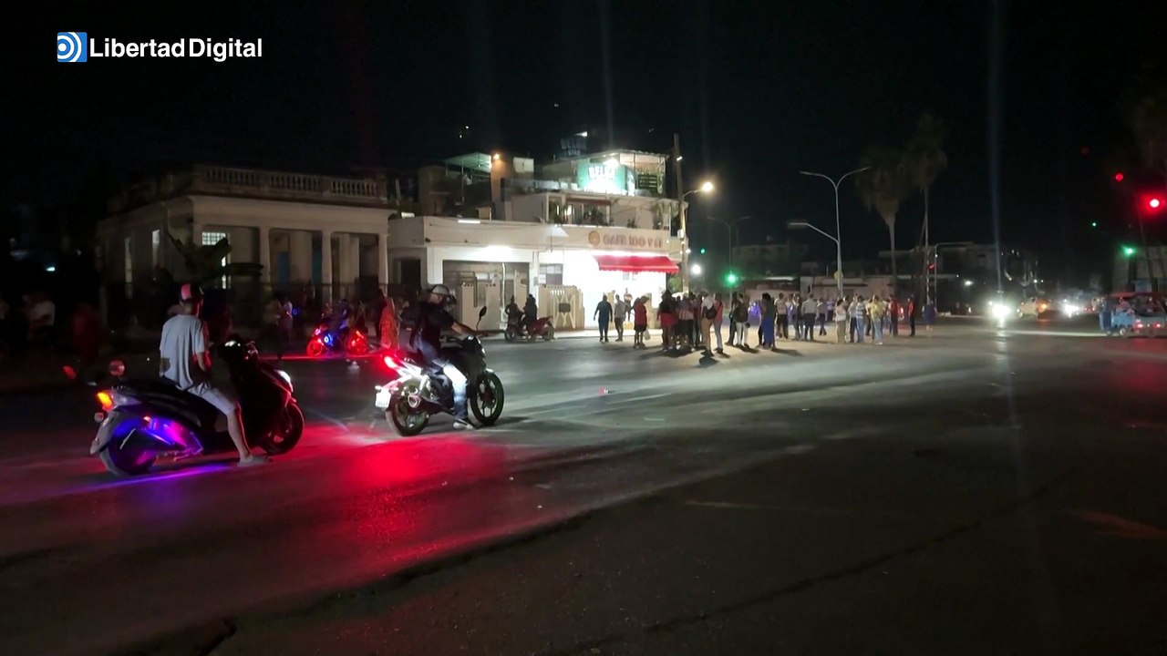El pueblo cubano estalla contra la dictadura tras días de apagones continuados