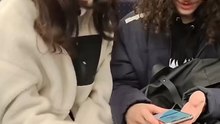Prank - fausses annonces dans le métro