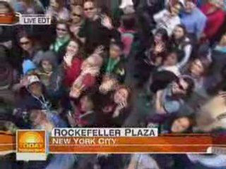 Alanis Morissette - Interview + Underneath (Live Today Show)