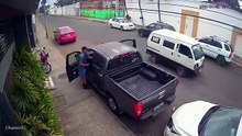 Happened in Seconds! Shocking #Robbery in Portoviejo