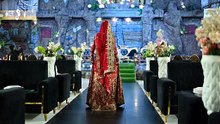 Mehndi hat