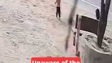 Man rescues children in broad daylight