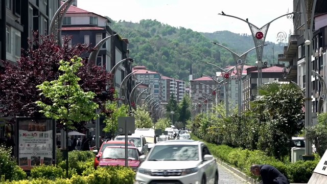Oflulardan A Milli Futbol Takımı Teknik Direktörü Montella'ya Bizdensin mesajı | Ajansspor | AA