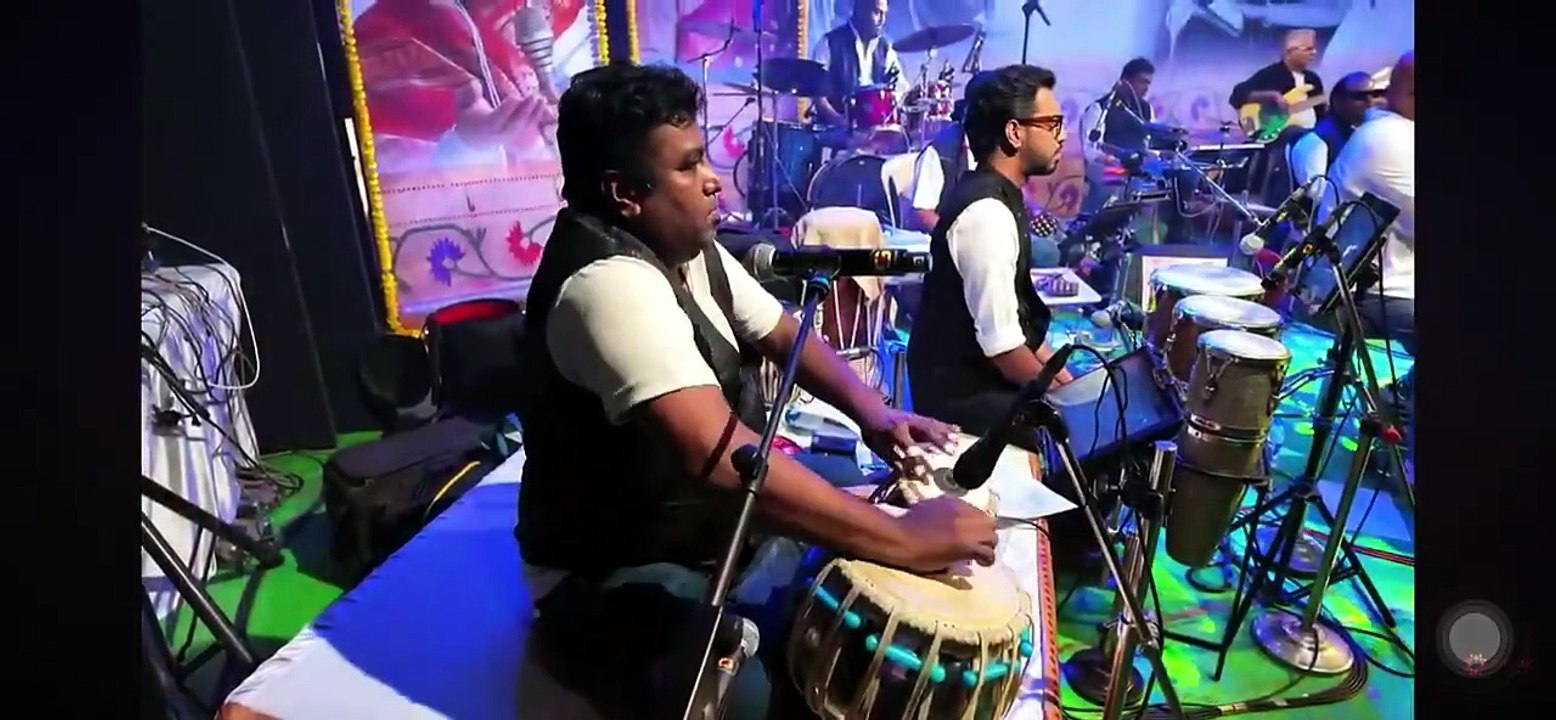 Piya Bawri | Prajakta Satardekar Live Performance