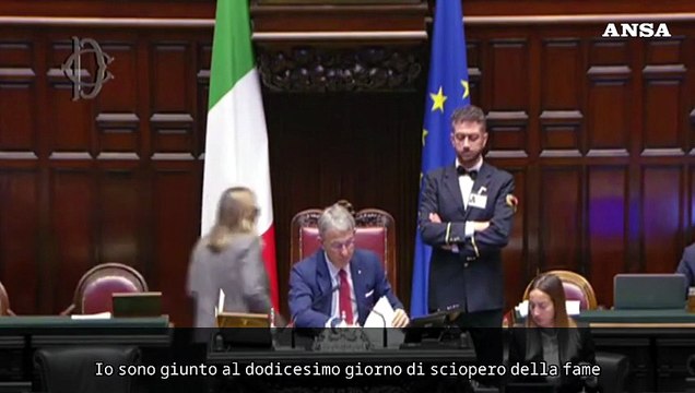 Giachetti si incatena in Aula: Qui finche' non si sblocca la Vigilanza Rai