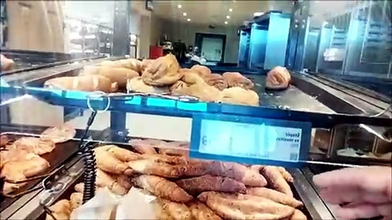 Dana sosisli börek | Erdoğan bunu millete yedirmez