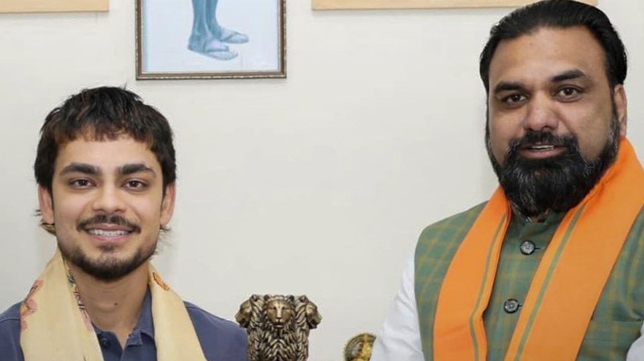 T20 वर्ल्ड कप हीरो ईशान किशन को बिहार सरकार ने दिया 1 करोड़ रुपये का चेक
