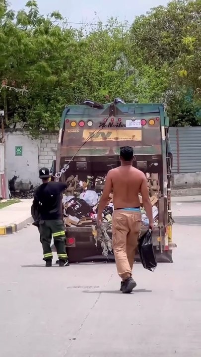 🤪 look to the truck, This Video Will Make You Laugh Non-Stop #funny #lough