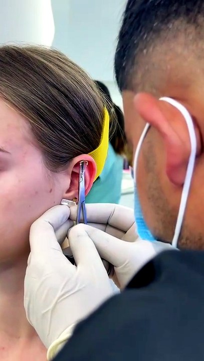 The Piercing That Hides Until You Move Your Hair | Hidden Helix Experience #helixpiercing