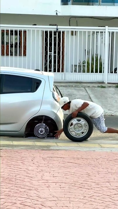 car prank very funny momment