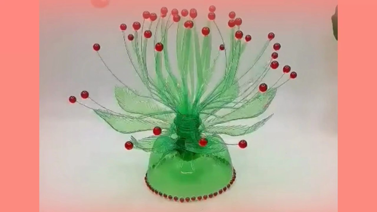 Step-by-Step Tutorial: How to Make a Flower Lamp using Recycled Bottles 🌸