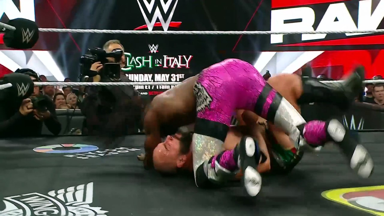 Je’Von Evans rises above Rusev with a bouncy victory Raw highlights, May 11, 2026