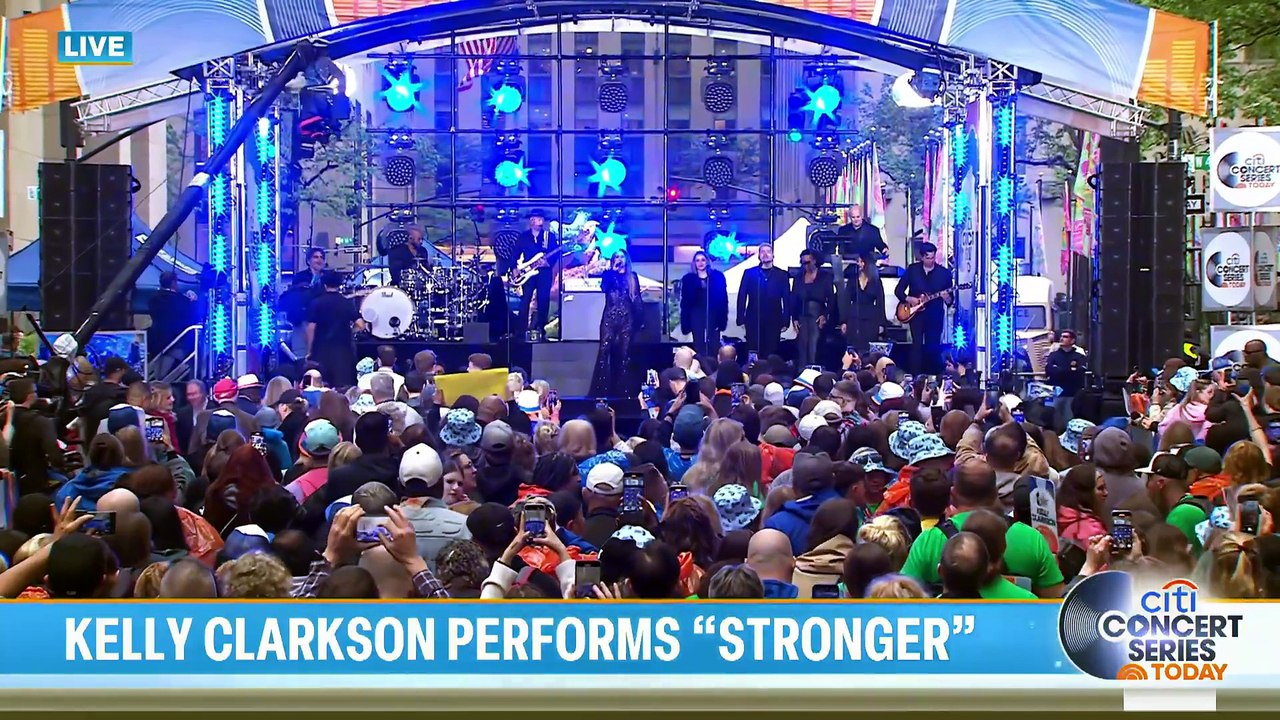 Stronger (What Doesn't Kill You) (Live) - Kelly Clarkson