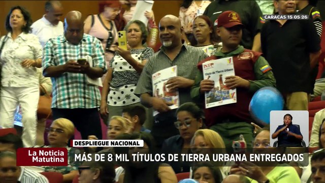 Más de 700 familias de Caracas recibieron sus títulos de propiedad de tierras urbanas