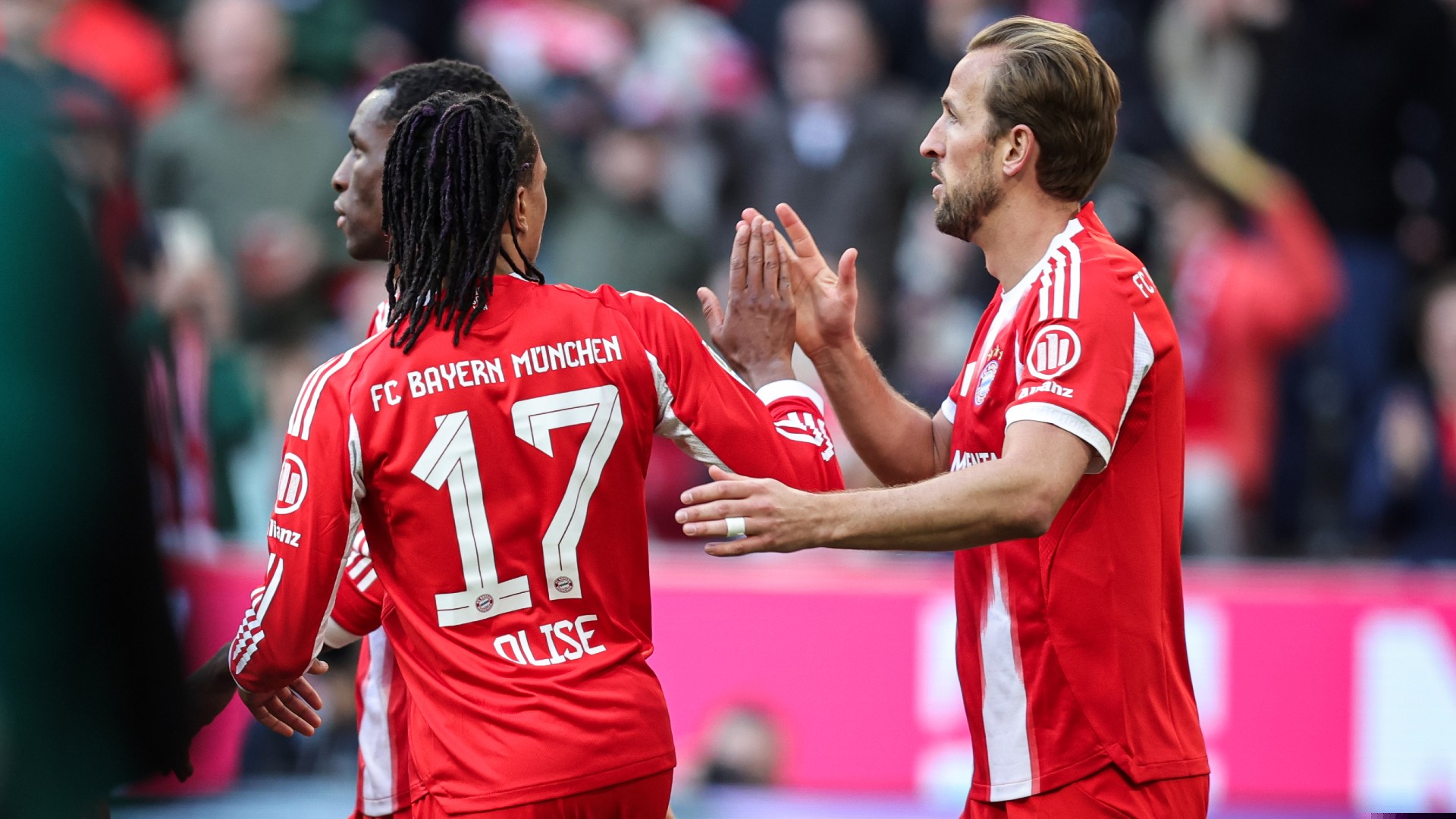 Bundesliga : Kane voit triple, fête totale pour le Bayern Munich