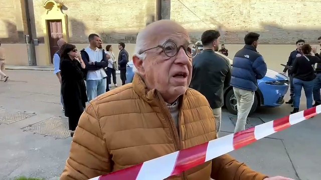 Modena, auto sui passanti in centro: le parole di un testimone