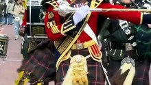 The Pipes and Drums  of 4 SCOTS marching from St James's Palace to Wellington Barracks 💙 #scotish