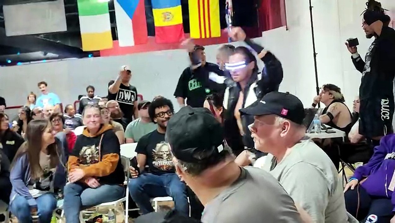 Jay Tunis w Alex Cypher vs Josh Guzman