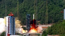 Footage Of Chinese Rocket Booster Parachute System In Action For Controlled Landing