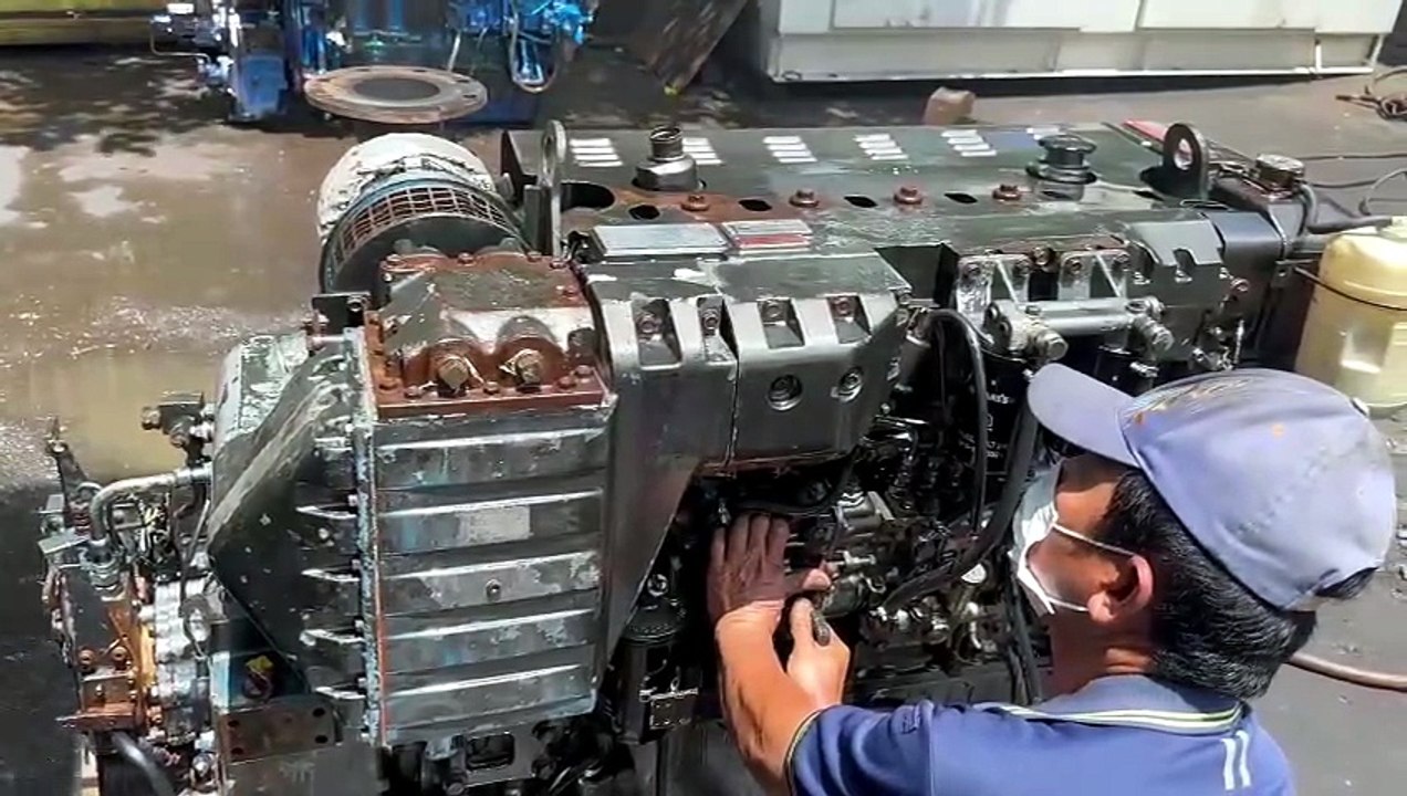 KOMATSU 6M108AP-2 ( 292KW / 2617 RPM)