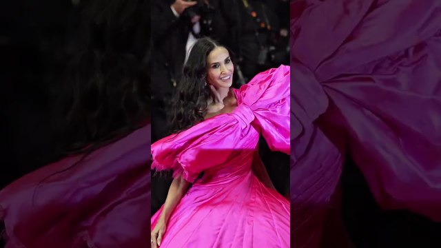 Demi Moore sur le tapis rouge du Festival de Cannes pour la montée des marches du film Paper Tiger