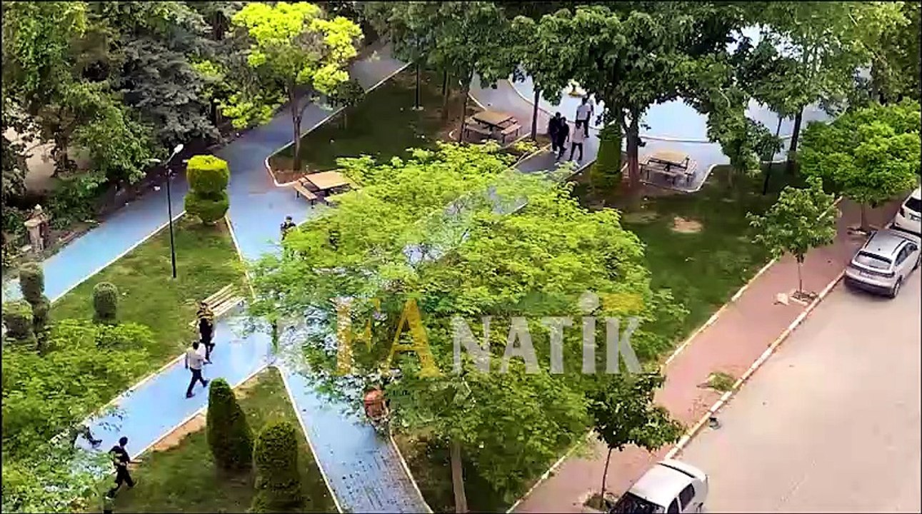 Şanlıurfa Karaköprü'de Bıçaklı Kavga: 3 Yaralı