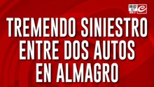 Violento choque en Almagro: destruyó su auto por cruzar un semáforo en rojo