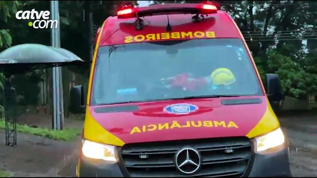 Mulher fica ferida após sofrer queda em casa no bairro Cancelli, em Cascavel
