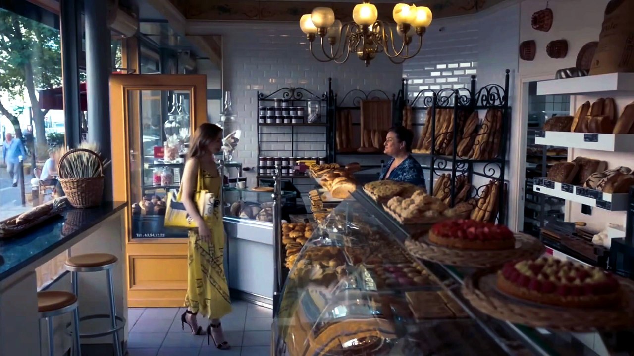 Emily in paris season 1