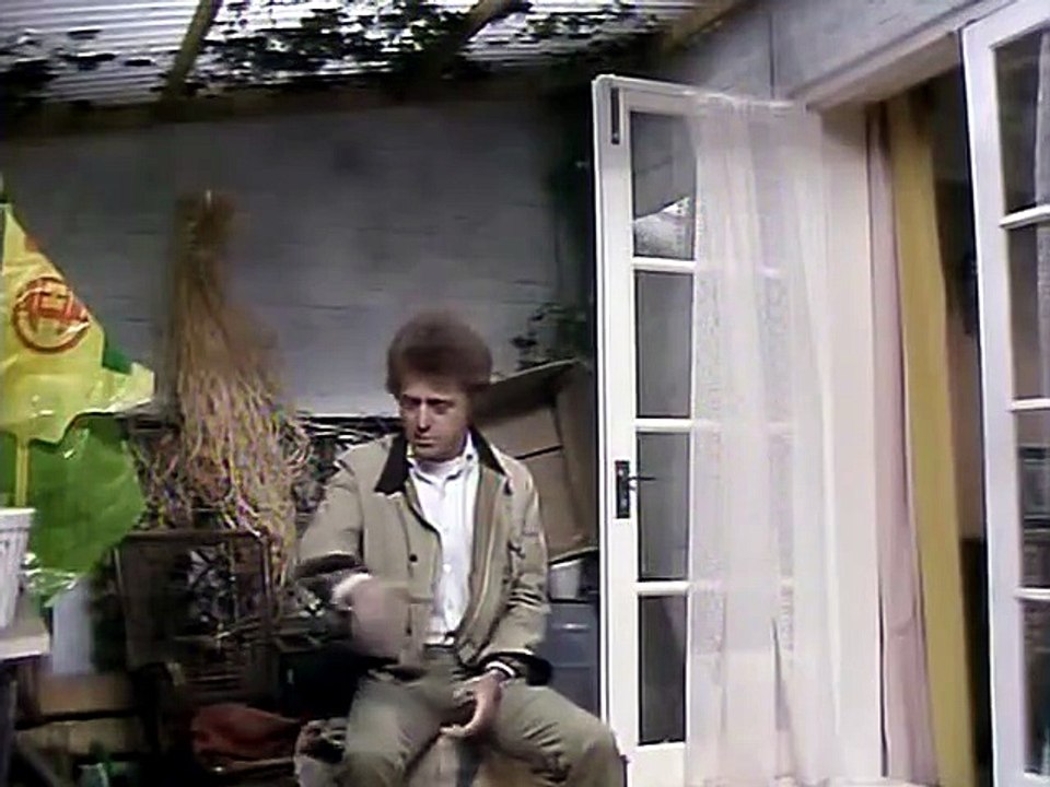 Hazell. S02 E08. Hazell and Hyde.