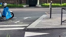 🚽 En 1833, Paris pue. Les parisiens font leurs besoins partout dans la rue.