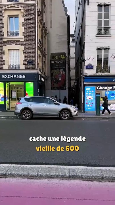 🐱 La rue la plus étroite de Paris fait 1m80 de large et 29 mètres de long.