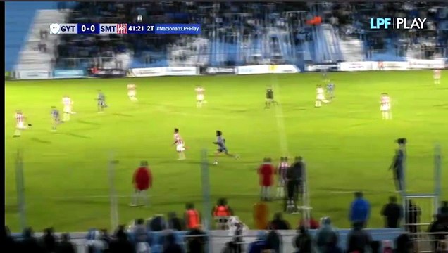 El gol de Nicolás Contín para la victoria de Gimnasia y Tiro sobre San Martín de Tucumán