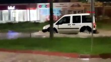 Sağanak sele dönüştü! Kayseri'de yollar göle döndü