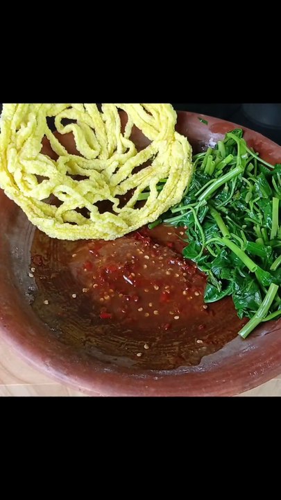 Rujak Kangkung Sambal Terasi Pedas Asam Segar | Traditional Indonesian Food