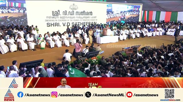 മന്ത്രിസഭയിലെ യുവമുഖം; ദൈവനാമത്തിൽ സത്യപ്രതിജ്ഞ ചെയ്ത് റോജി എം ജോൺ