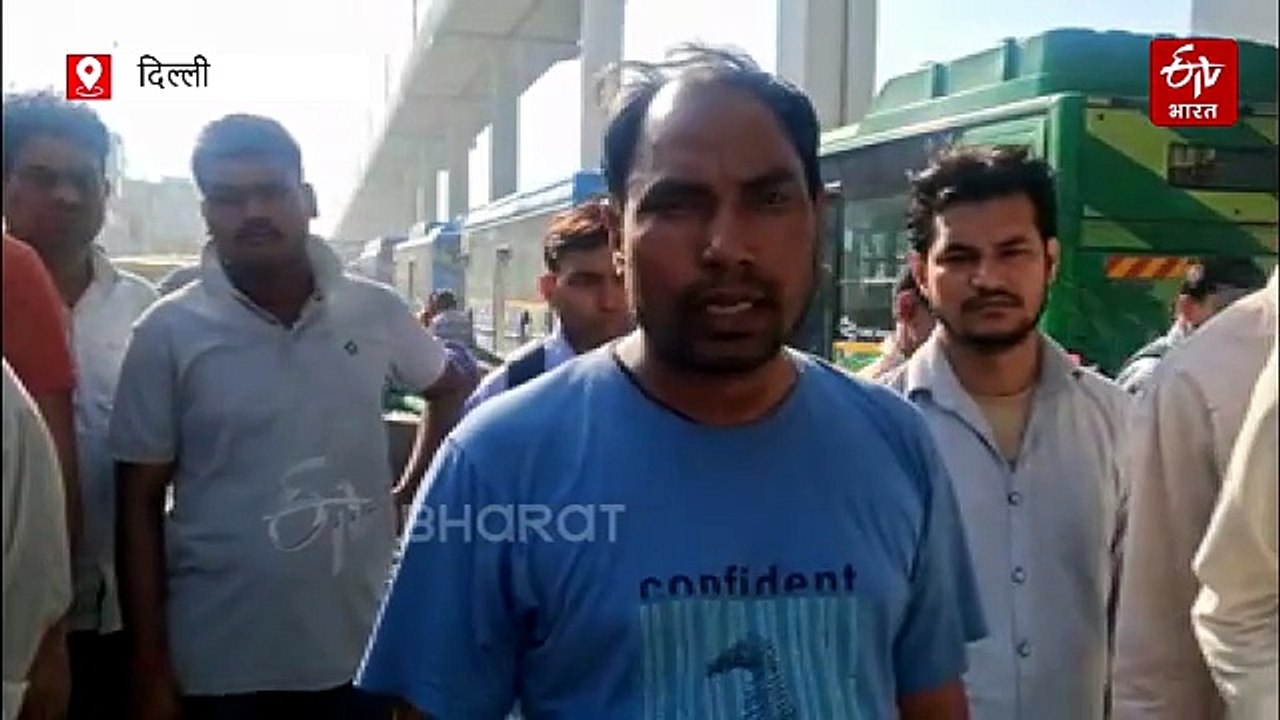 दिल्ली: चलती कार बनी आग की गोला, ड्राइवर की बाल-बाल बची जान