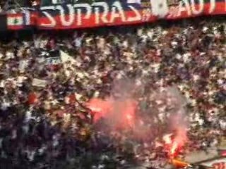 PSG-OM 2004 AMBIANCE TRIBUNE