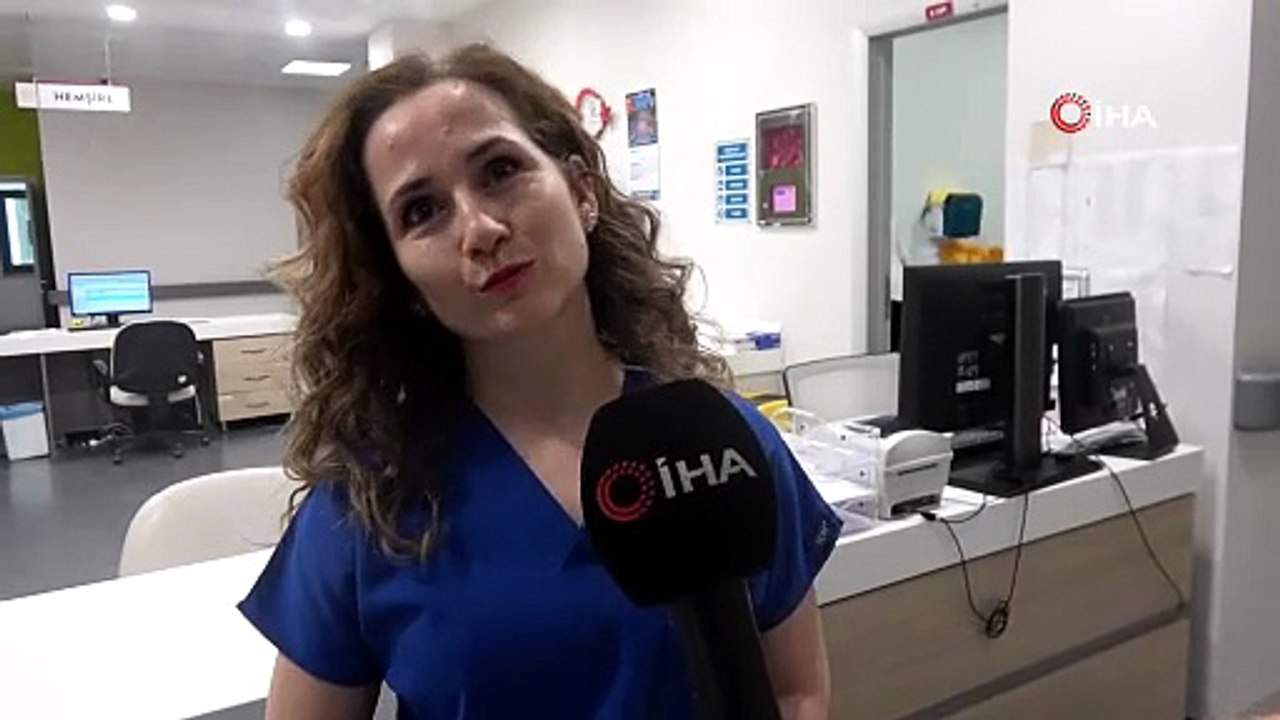 Sıdıka Hemşire 25 Yıldır Hastalarına Şefkatle Yaklaşıyor