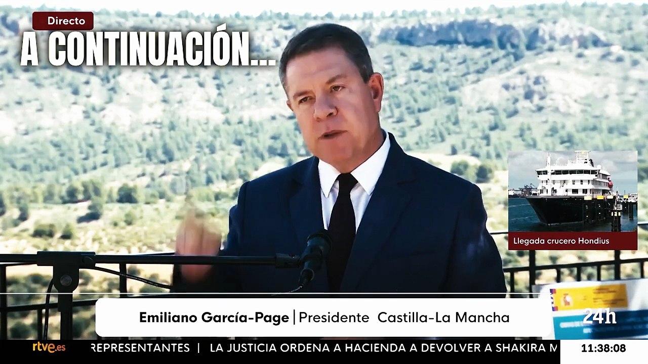 El charlatán García-Page vuelve a la carga contra Sánchez mientras sigue sin rebelarse
