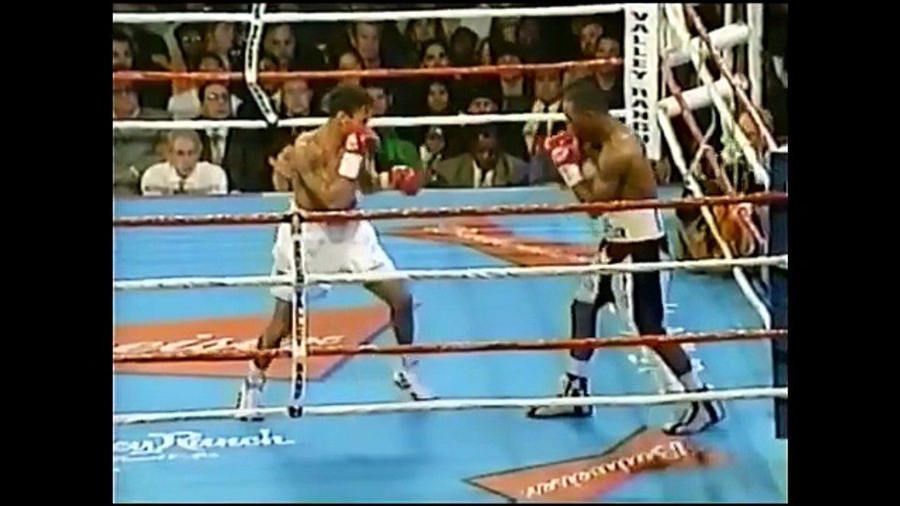 Joel Casamayor vs Acelino Freitas - Showtime 1-12-2002