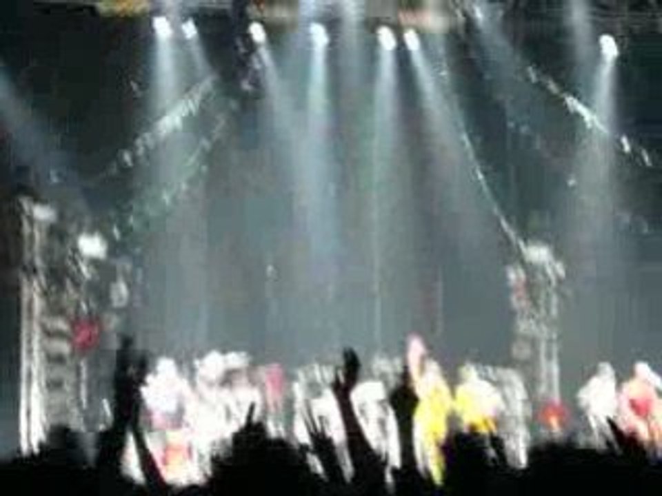 Manu Chao - The Monkey @ Bercy