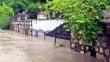 Valilikten sel ve taşkın alarmı: 20 Mayıs'ta okullar tatil edildi