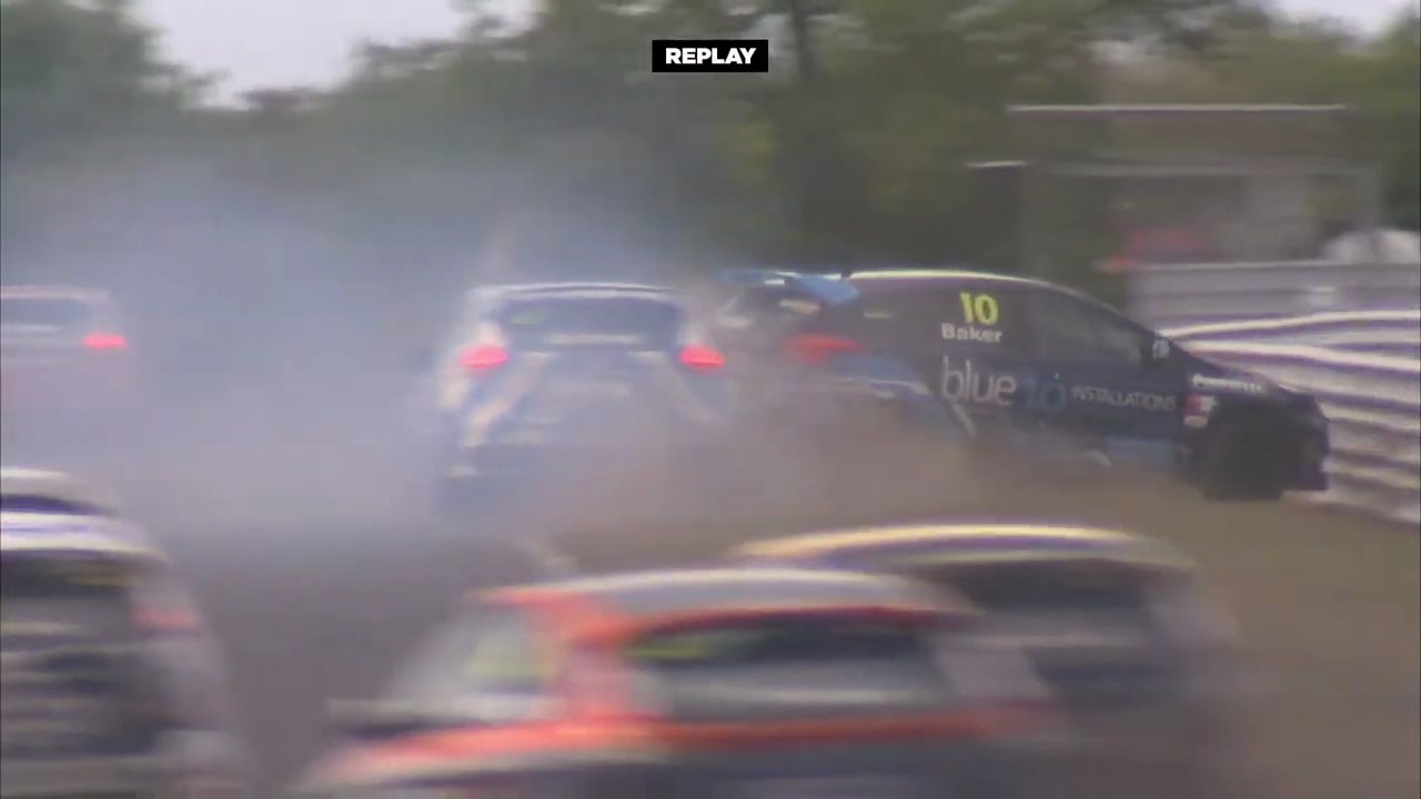 Focus Cup 2026 Snetterton Race 4 Start Baker Big Crash